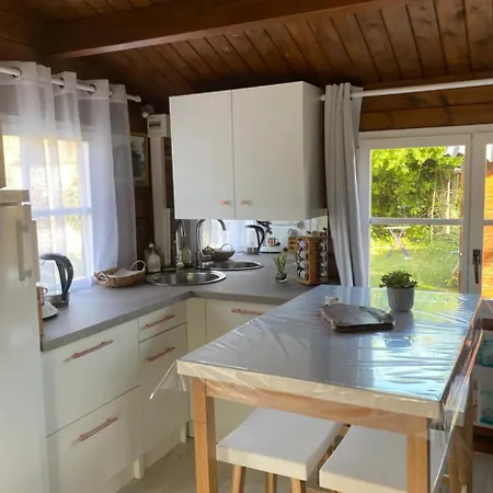 Du * Mesnil-Saint-Père